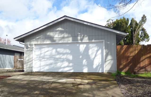 3 bed 1 bath Home in Southeast Salem photos photos