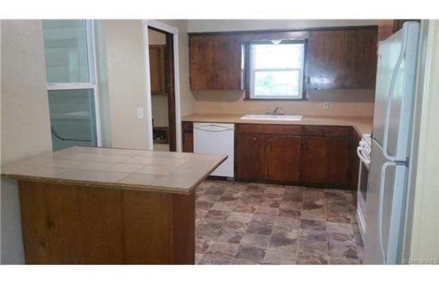 Vibrant 3 bedroom 1 bathroom Gallery 4
