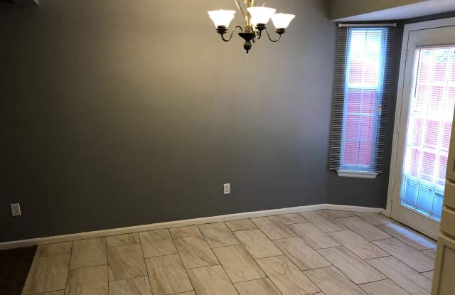 1378 NW Jefferson Ct Gallery 4
