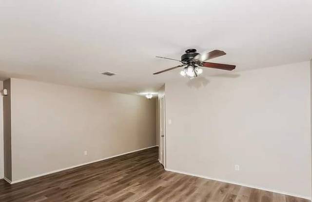 4549 Lacebark Lane Gallery 2