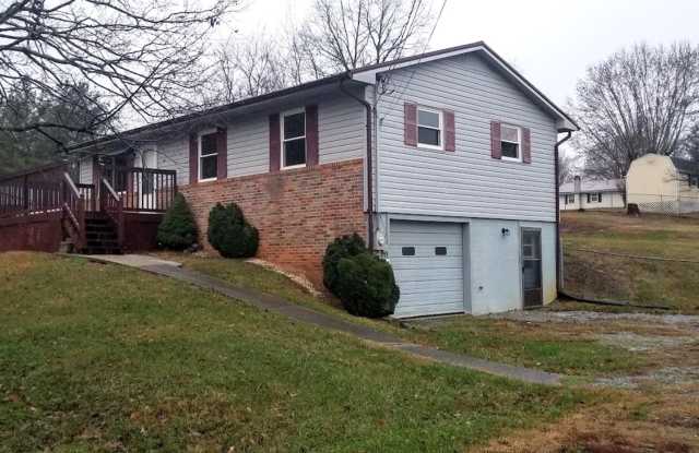 60 Lorraine St., Greeneville TN 37743 - 60 Lorraine Street, Greene County, TN 37743