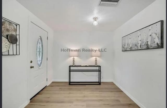 19003 Cedar Lodge Lane Gallery 3