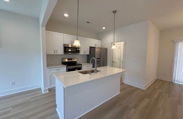 Room in 3 Bedroom Home in Gastonia Gallery 1