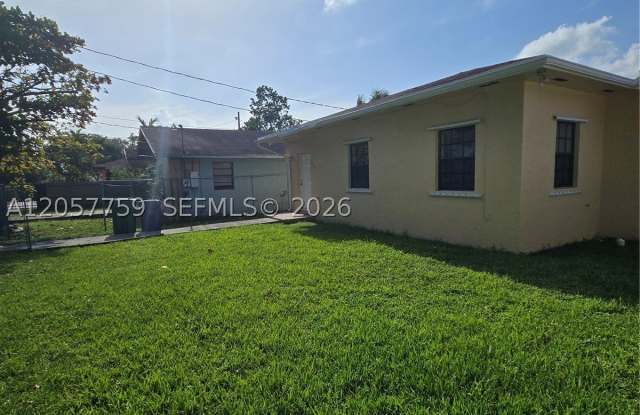 311 NW 97th St photos photos