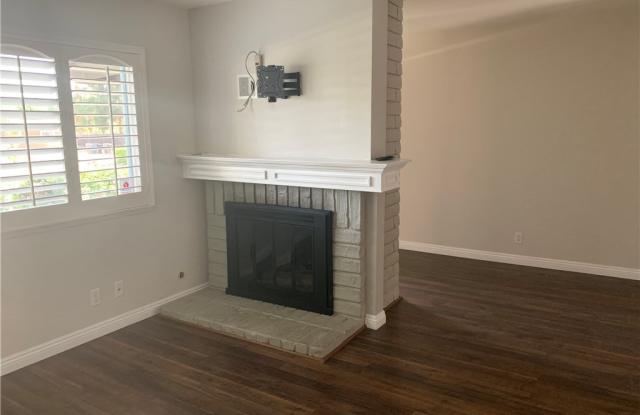 2047 Baymeadows Drive Gallery 4