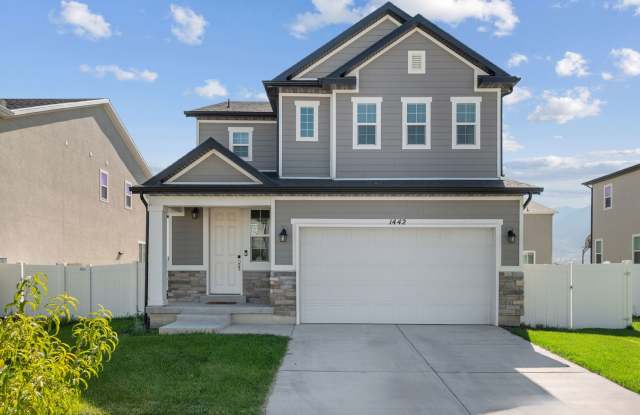 Beautiful 4 Bed / 2.5 Bath Home for Rent – Payson, UT photos photos