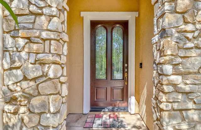 3776 Horizon Ridge Court Gallery 3