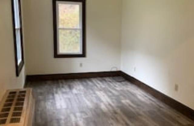 41 West Corydon Street - 4 photos photos