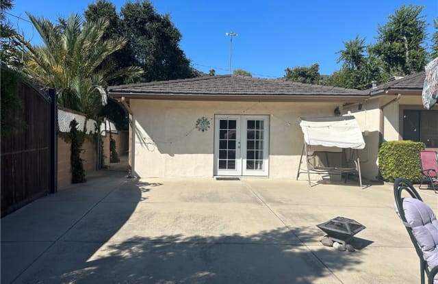 303 N Baldy Vista Ave (Back House) - 303 North Baldy Vista Avenue, Glendora, CA 91741