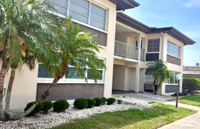 Gulf Harbor Condo Living photos photos