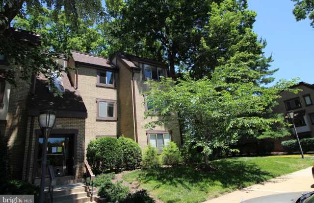 1646 PARKCREST CIRCLE - 1646 Parkcrest Circle, Reston, VA 20190