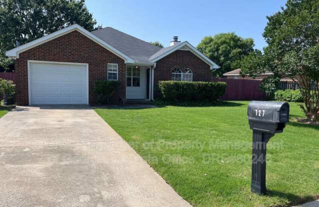127 Redford Dr Gallery 1