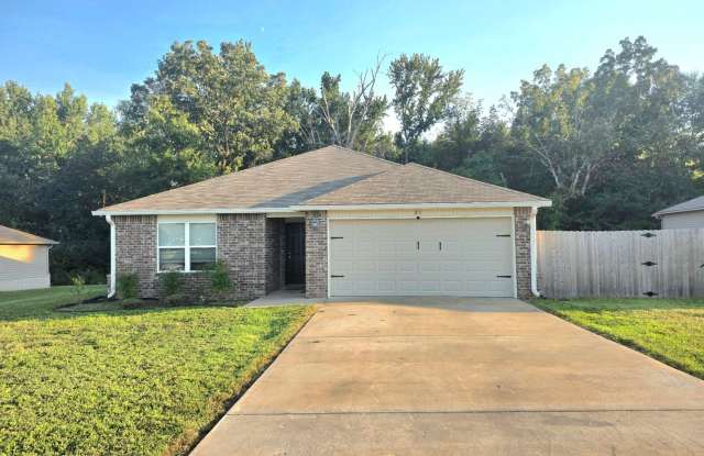Like New 3 Bed 2 Bath House For Rent Gallery 1
