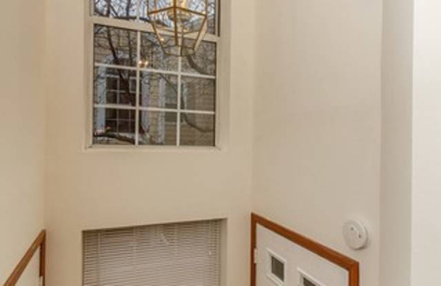 61 COOLIDGE Court Gallery 4