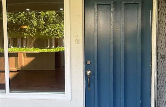12055 Foster Road Gallery 3