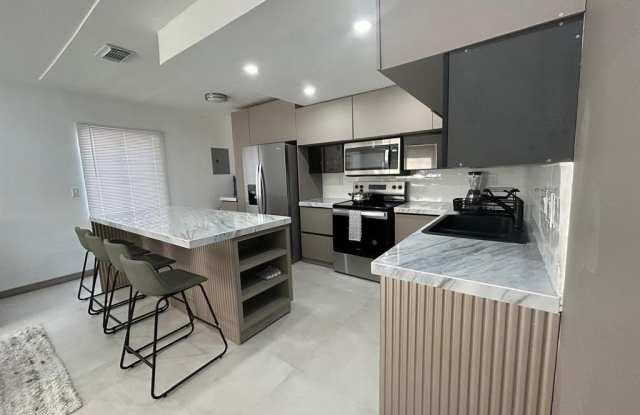 217 SW 15th St photos photos