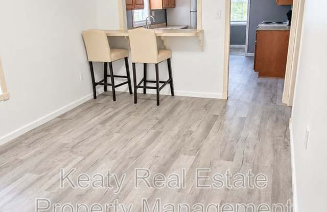 1437 Hebert Lane Gallery 3