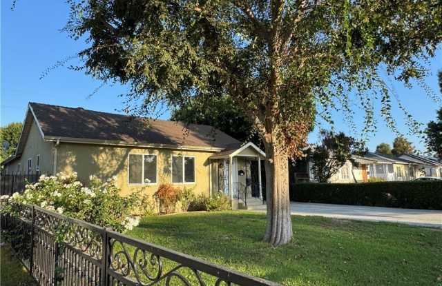 5722 Cedros Avenue - 5722 Cedros Avenue, Los Angeles, CA 91411 5722 Cedros Avenue - 5722 Cedros Avenue, Los Angeles, CA 91411