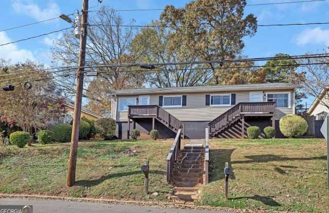 1040 Herndon Street NW Gallery 1