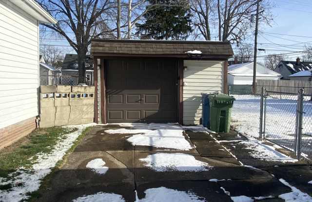 6825 Beresford Avenue Gallery 3
