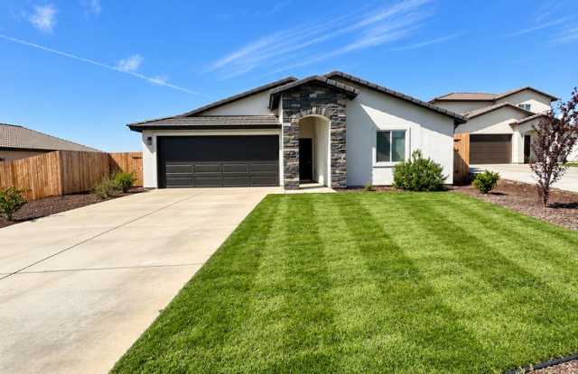 Beautiful New Construction Rental in Bakersfield Gallery 3