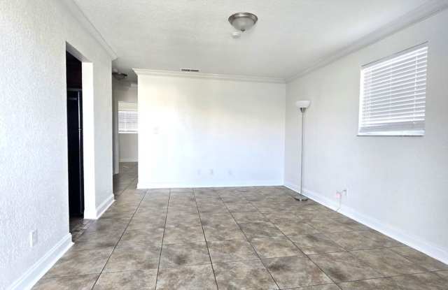 Beautiful 2/1 Condo for Rent - Ask About Free Rent Special - Come See Today!! Gallery 3