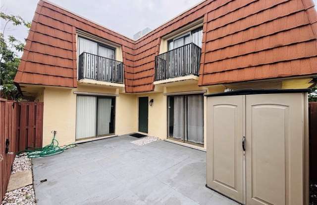 5201 Cedarbend Drive unit: 2 photos photos