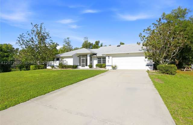 1169 Presque Isle Dr photos photos