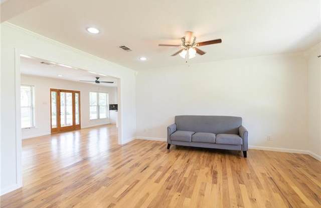 1890 E Dove Road Gallery 4
