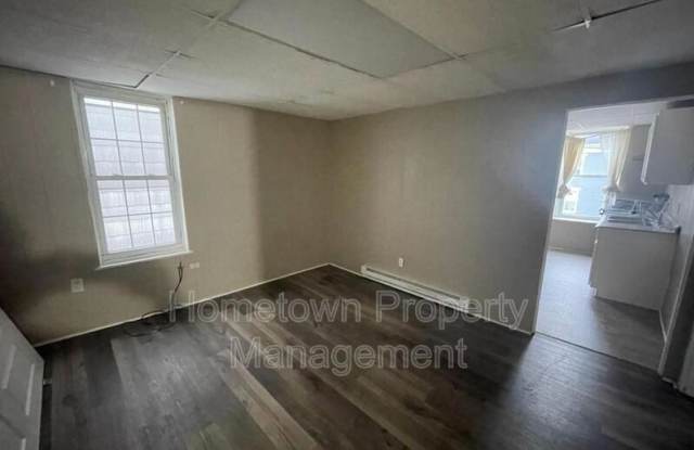 663 E Market St photos photos