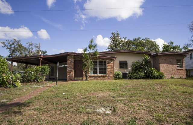 2001 Pine Bluff Avenue Orlando FL 32806 photos photos