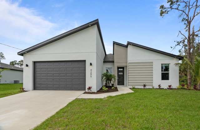 Deposit-Free! Modern, energy efficient home with ALL of the upgrades! North Port, FL - 4295 Donatello Avenue, North Port, FL 34286