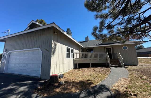 Long Term Glenshire Lease, 3 Bedroom House With Garage photos photos