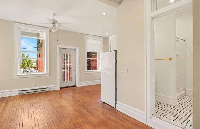 125 East Maumee Street - 2 Gallery 3