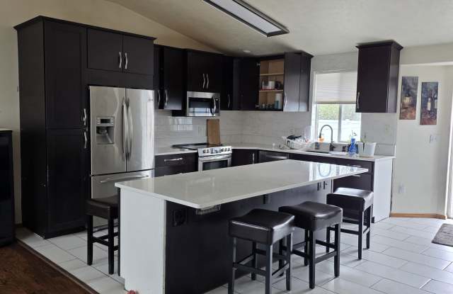 24108 E Maxwell Ave photos photos