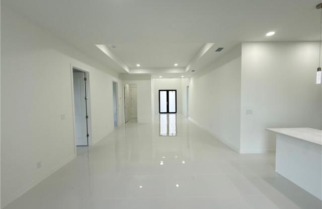 4322 Kismet Parkway W Gallery 4