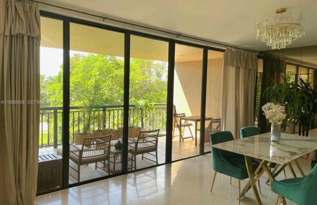 10175 Collins Avenue photos photos