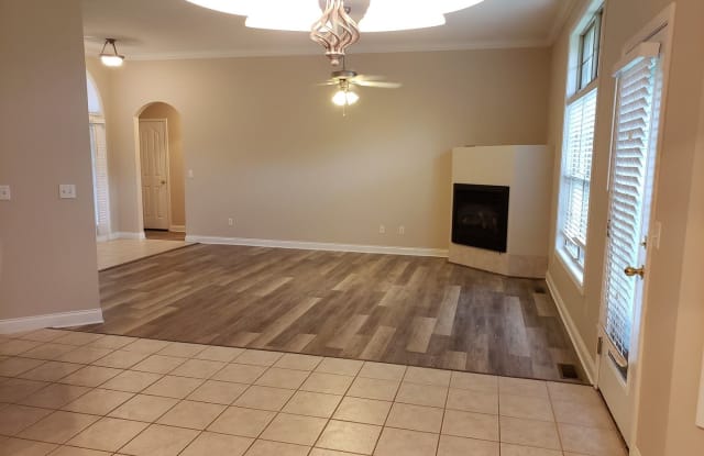 1148 S. Elmwood Ave - 1148 Elmwood Avenue, Springfield, MO 65804