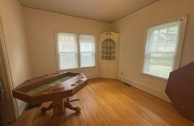 Historic Urbana - 3 Bedroom Home Just Minutes From Campus Gallery 4