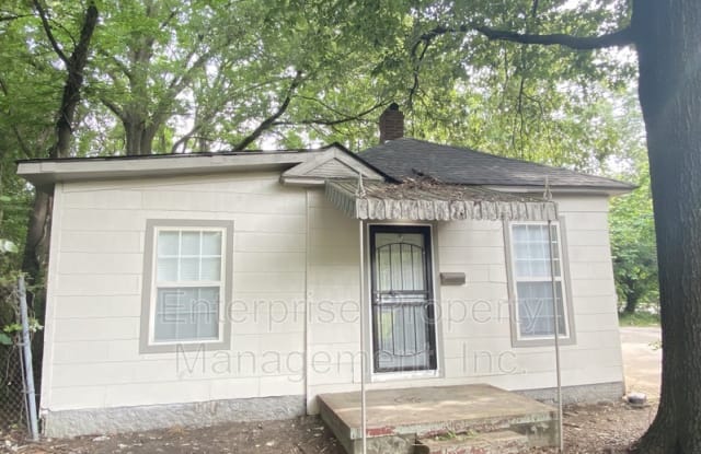 1113 North Parkway photos photos