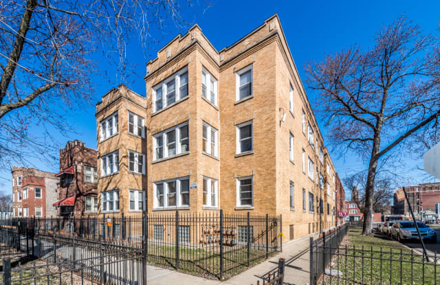 5100 W Monroe St photos photos