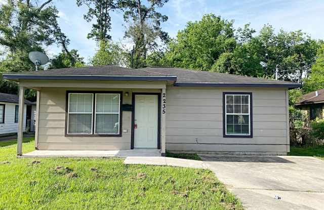 2235 Toledo, Beaumont, TX 77703 photos photos