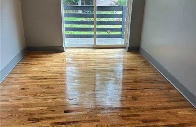 1256 Joseph E Boone Boulevard NW unit: 4 photos photos