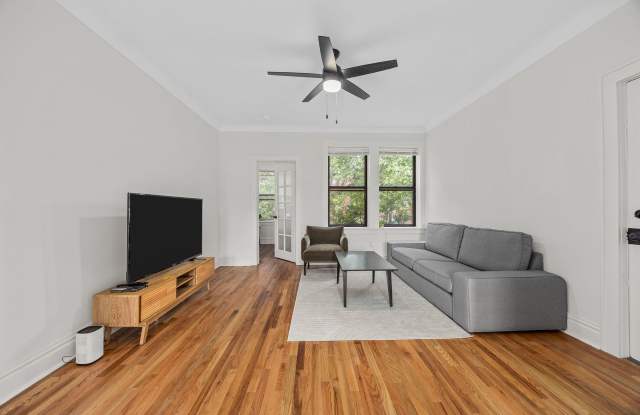 MOSAIC- 718 Limit - Now Leasing 27/28 Gallery 3