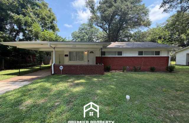 1706 Capri Road Gallery 1