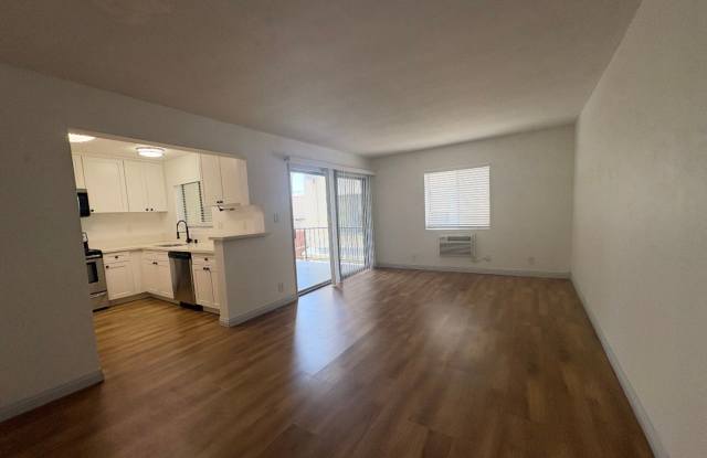 1518 E 3rd St. in Long Beach photos photos