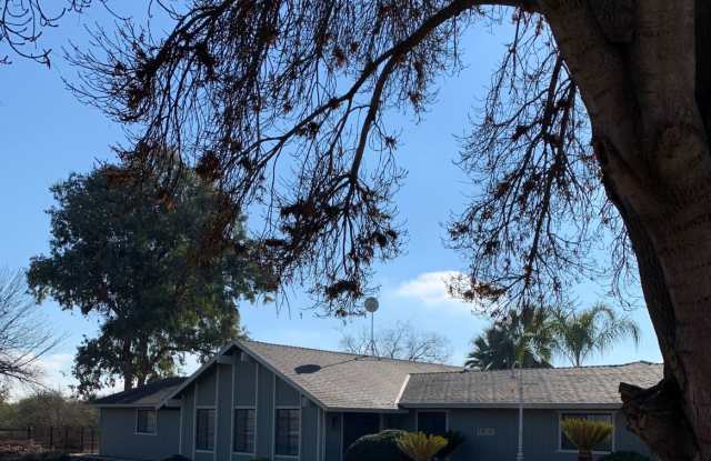 3 Bedroom 2 Bath Country Home - 16385 West Lacey Boulevard, Kings County, CA 93245