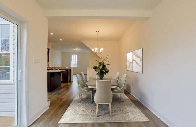 End Unit-3 bedroom Townhome! photos photos