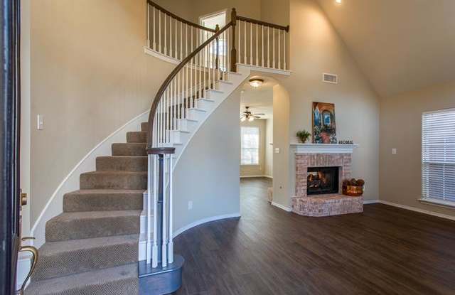 5005 Quail Creek Drive Gallery 2
