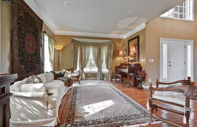 10 Eagle Ridge Drive Gallery 2